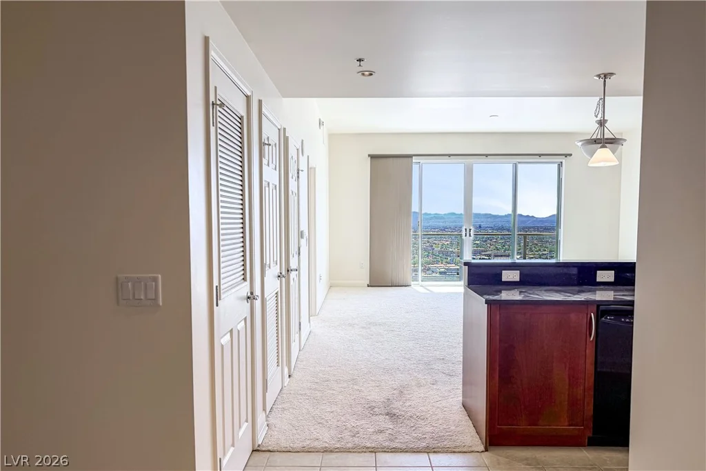 150 Las Vegas, Las Vegas, NV 89101