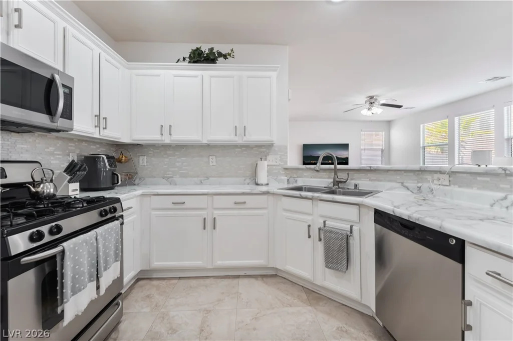 404 Copper Pine, North Las Vegas, NV 89031