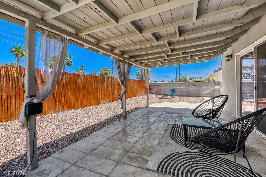 2013 El Greco, Las Vegas, NV 89102