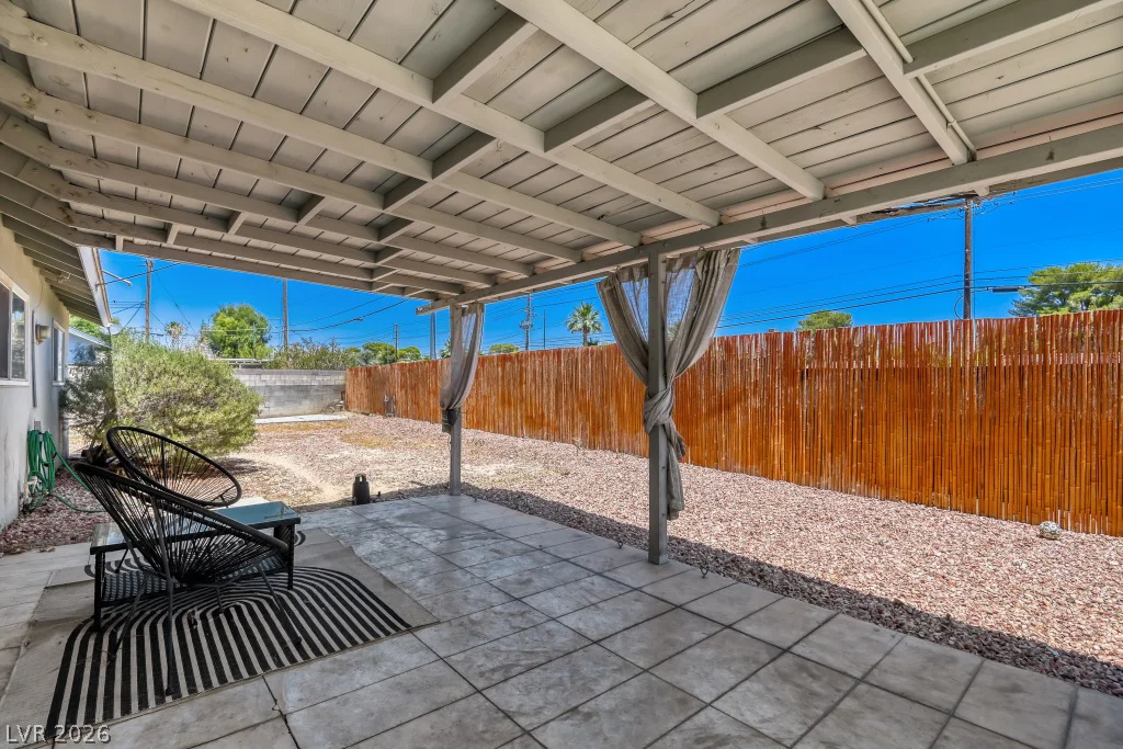 2013 El Greco, Las Vegas, NV 89102