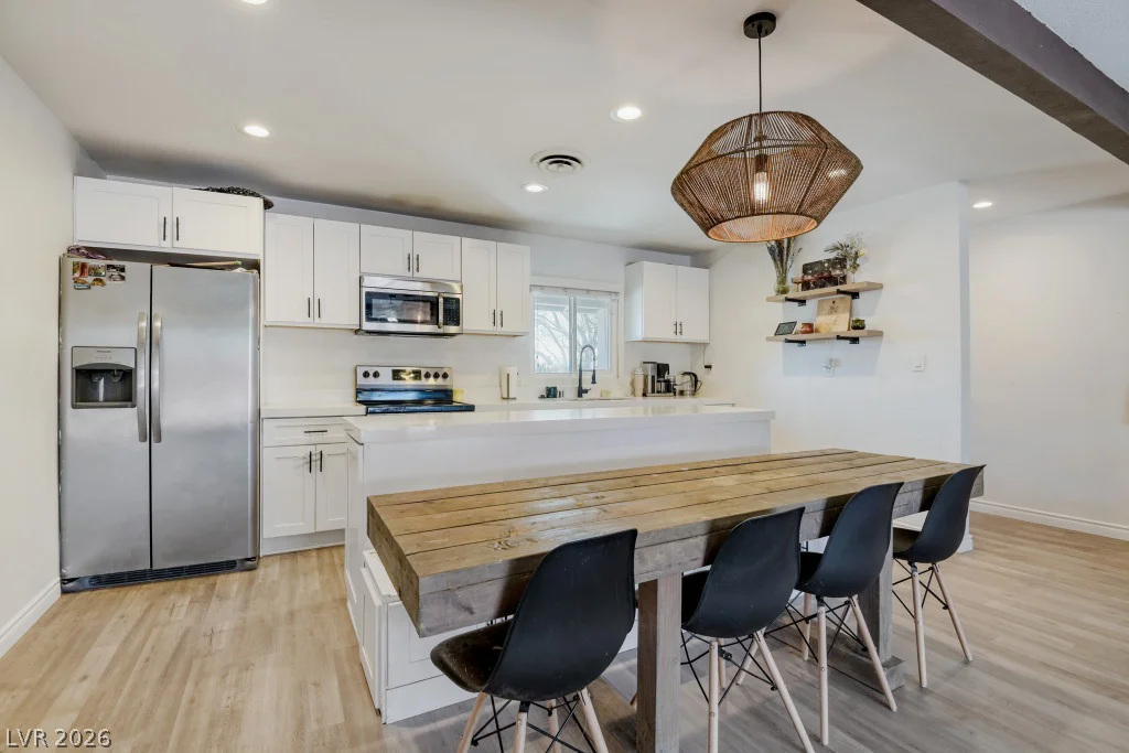 2013 El Greco, Las Vegas, NV 89102