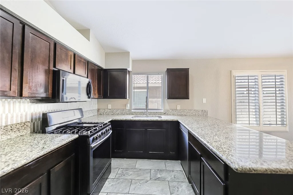 6326 Mount Rainier, Las Vegas, NV 89156