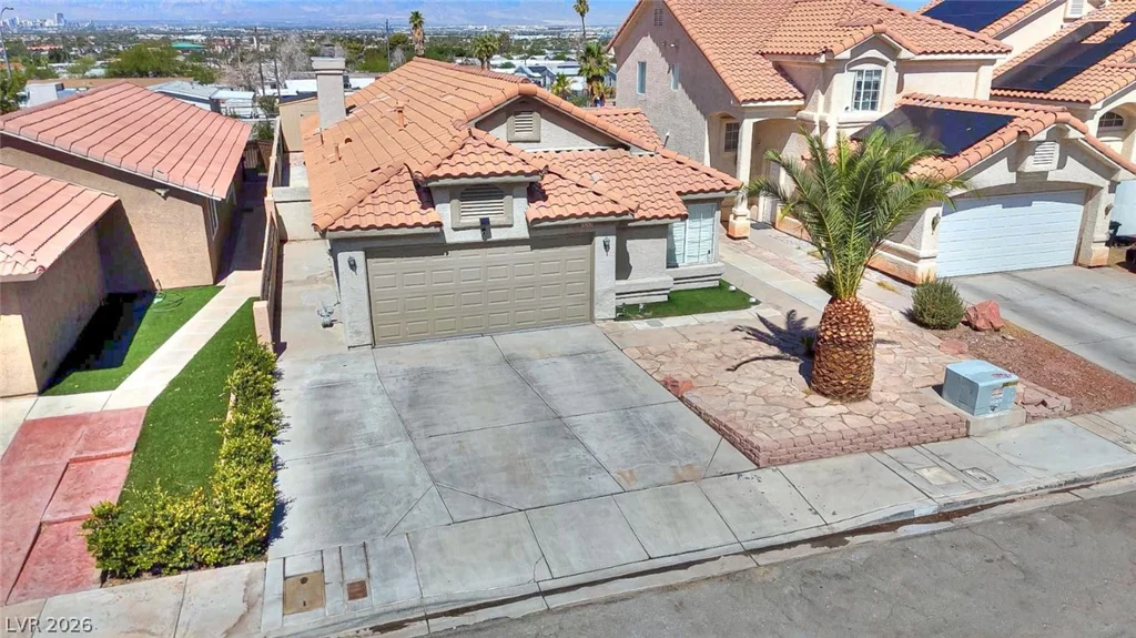 6326 Mount Rainier, Las Vegas, NV 89156