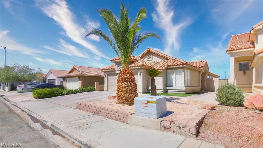 6326 Mount Rainier, Las Vegas, NV 89156