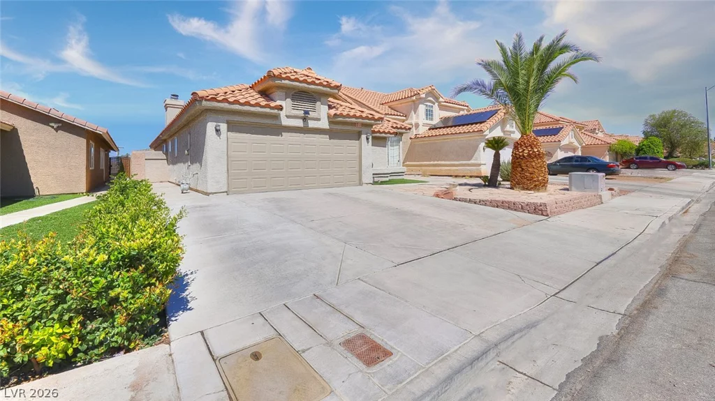 6326 Mount Rainier, Las Vegas, NV 89156