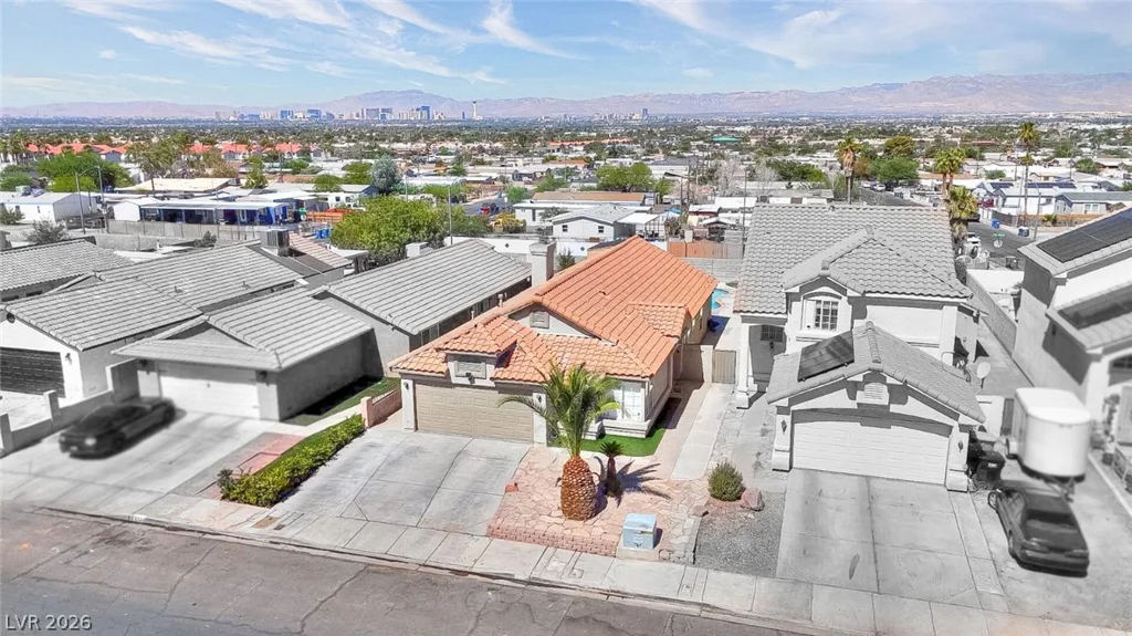 6326 Mount Rainier, Las Vegas, NV 89156