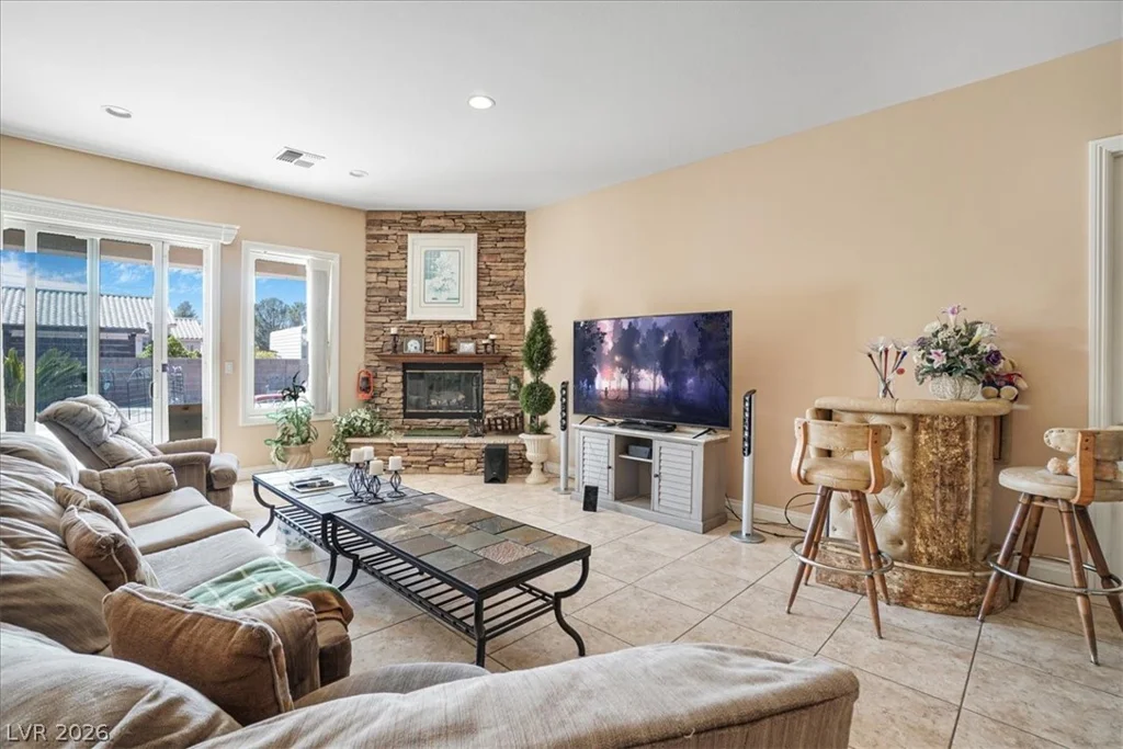 78 Siddall, Las Vegas, NV 89183