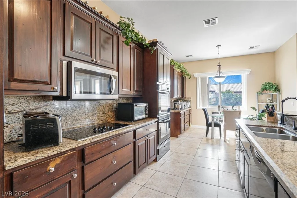 78 Siddall, Las Vegas, NV 89183