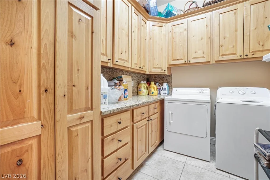78 Siddall, Las Vegas, NV 89183