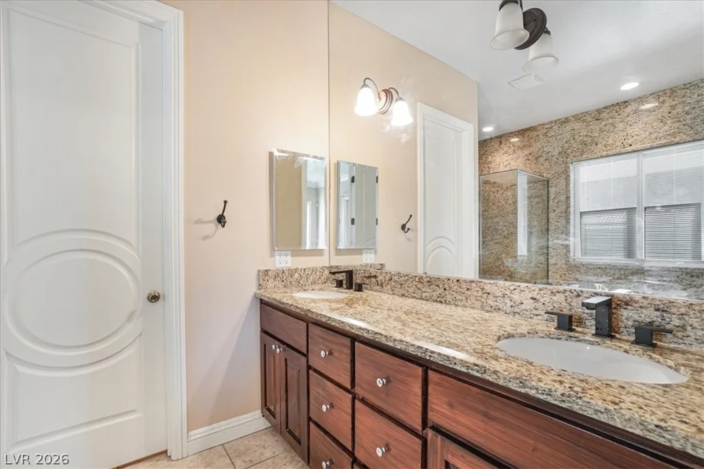 78 Siddall, Las Vegas, NV 89183