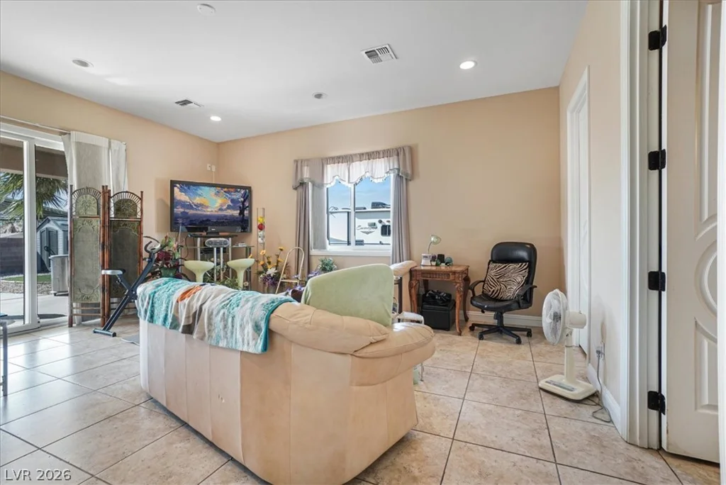 78 Siddall, Las Vegas, NV 89183