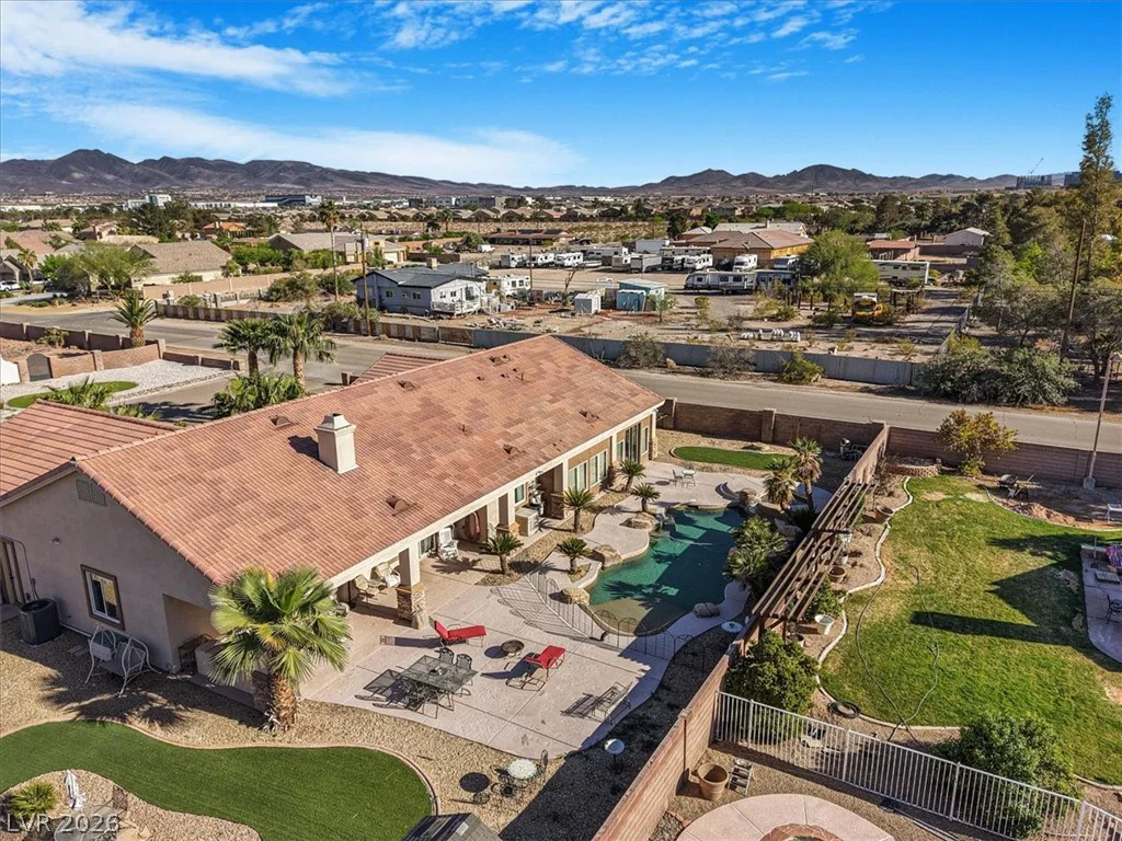 78 Siddall, Las Vegas, NV 89183