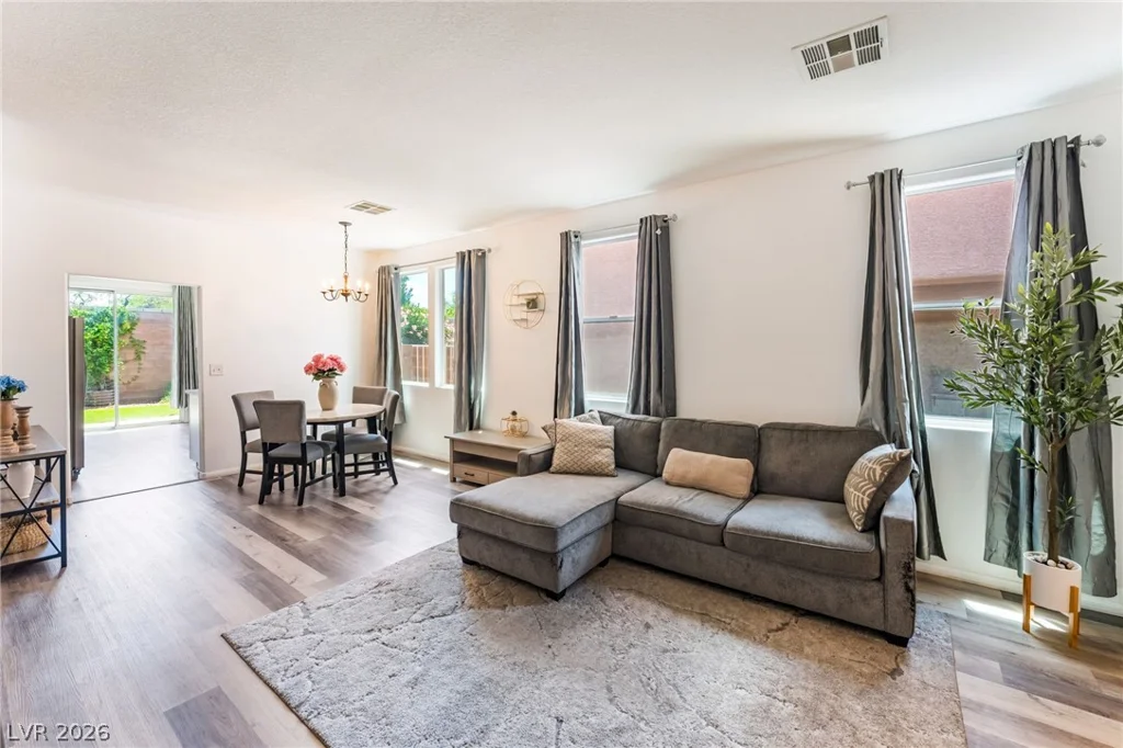 2409 Cockatiel, North Las Vegas, NV 89084