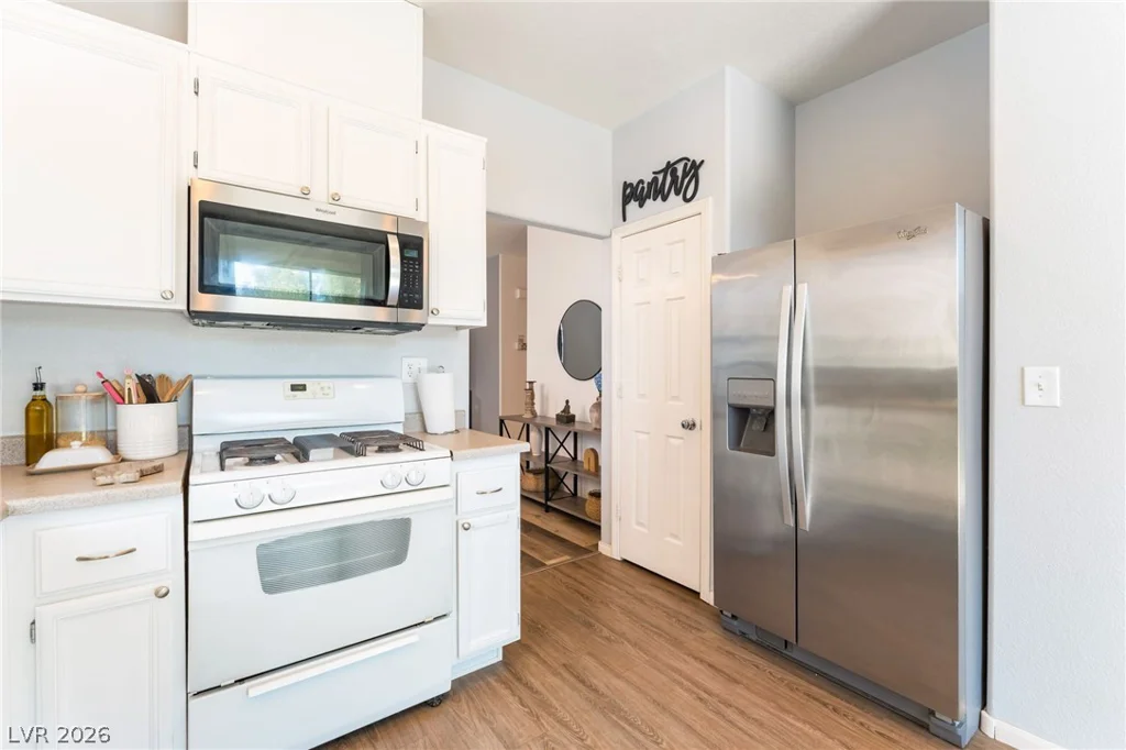 2409 Cockatiel, North Las Vegas, NV 89084
