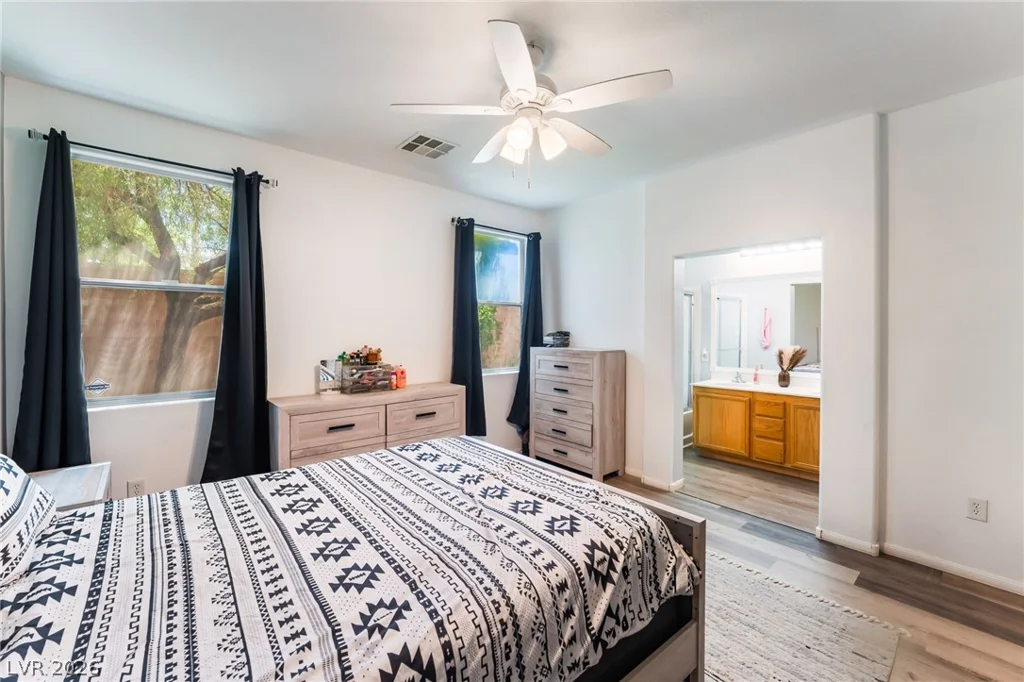 2409 Cockatiel, North Las Vegas, NV 89084