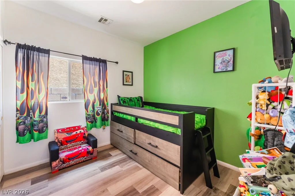 2409 Cockatiel, North Las Vegas, NV 89084
