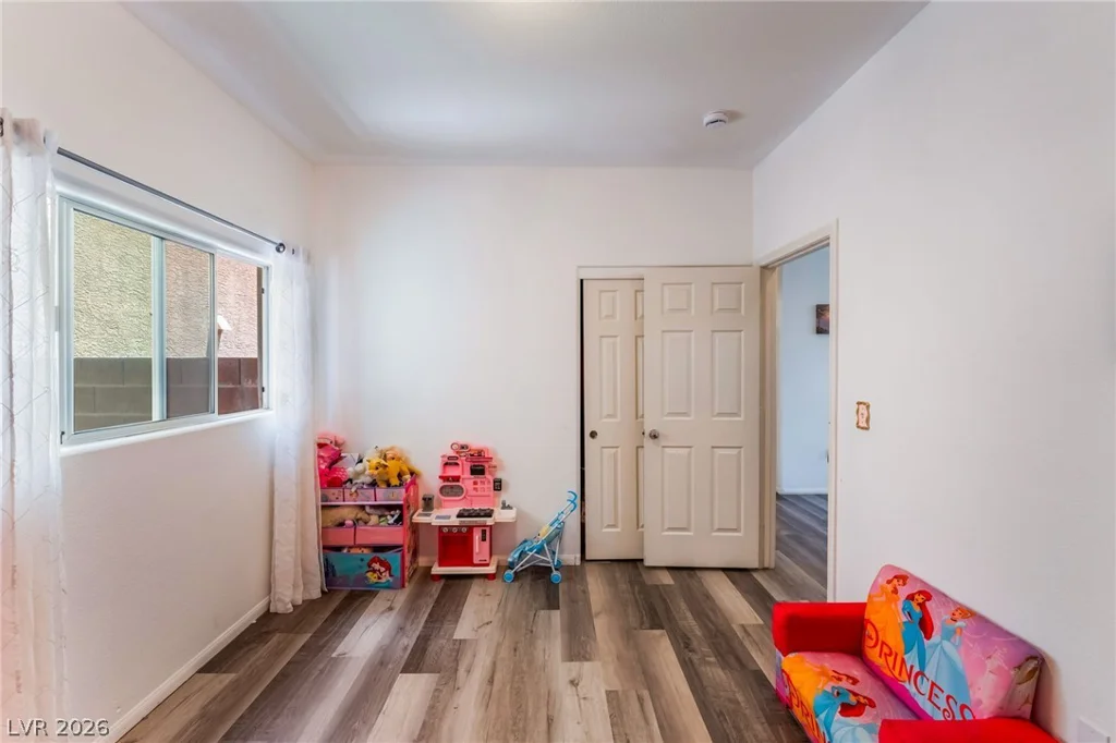 2409 Cockatiel, North Las Vegas, NV 89084