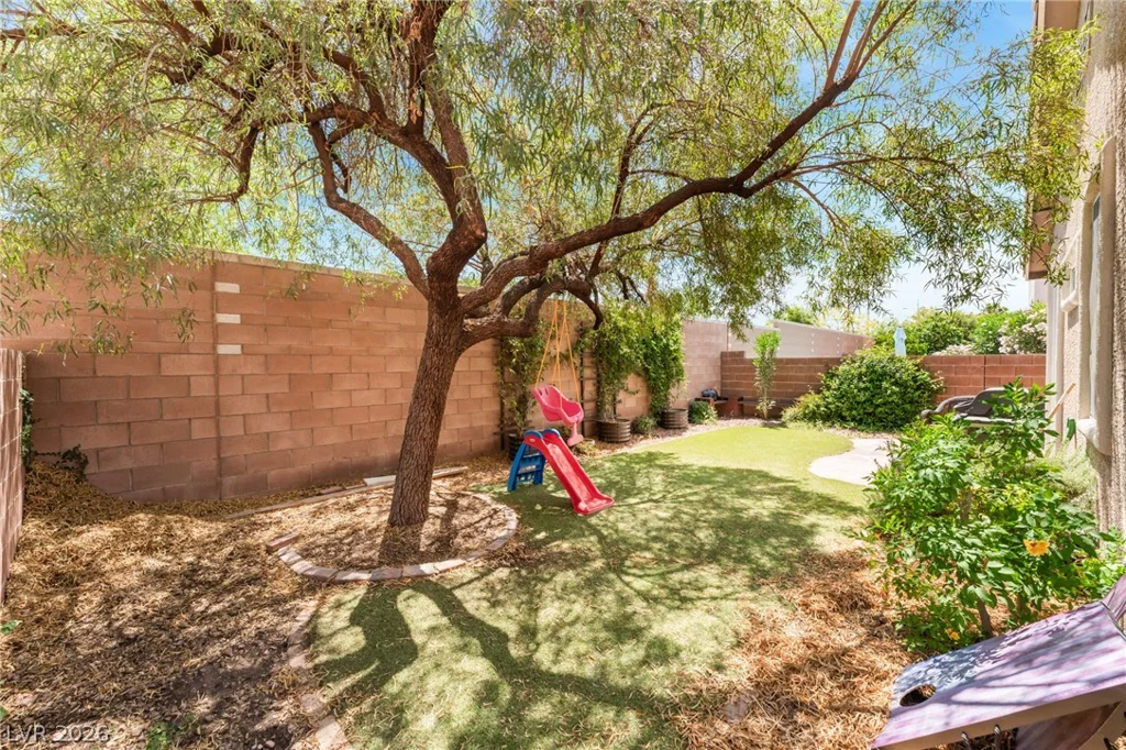 2409 Cockatiel, North Las Vegas, NV 89084