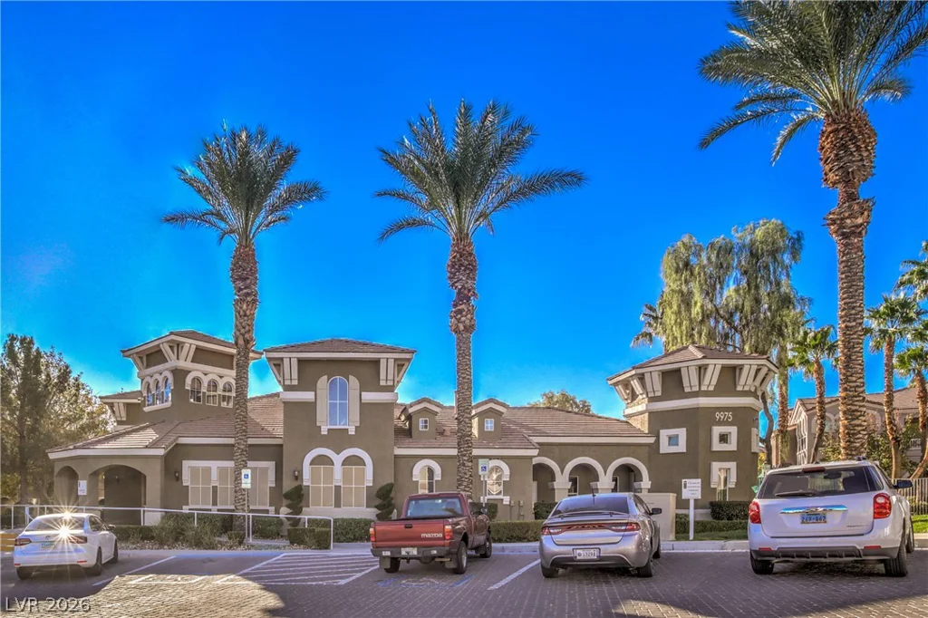 10001 Peace, Las Vegas, NV 89147