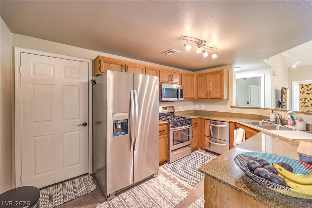 10001 Peace, Las Vegas, NV 89147