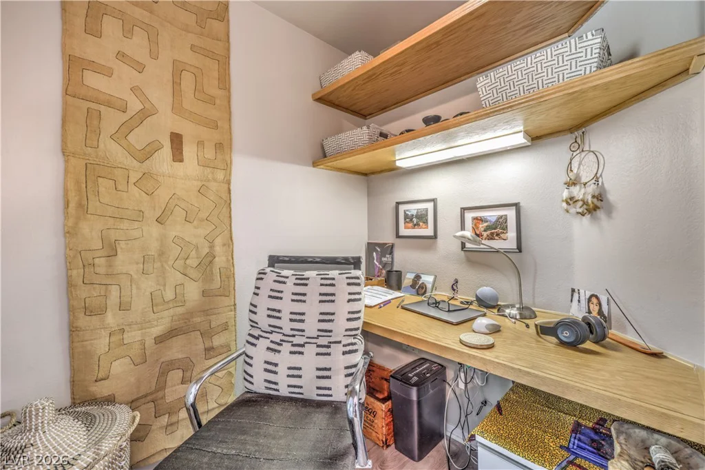 10001 Peace, Las Vegas, NV 89147