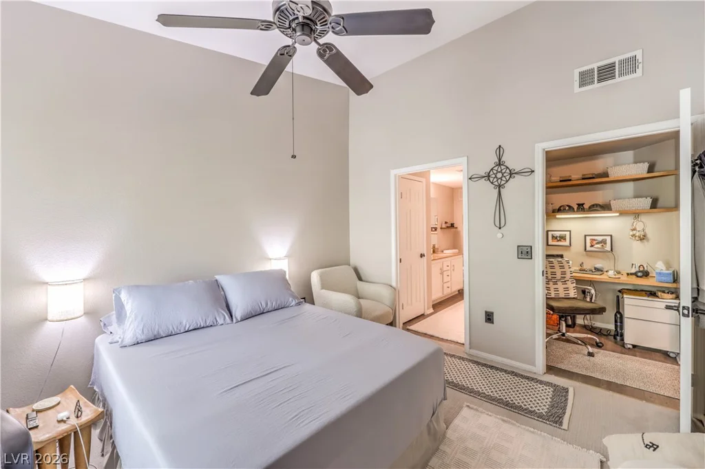 10001 Peace, Las Vegas, NV 89147