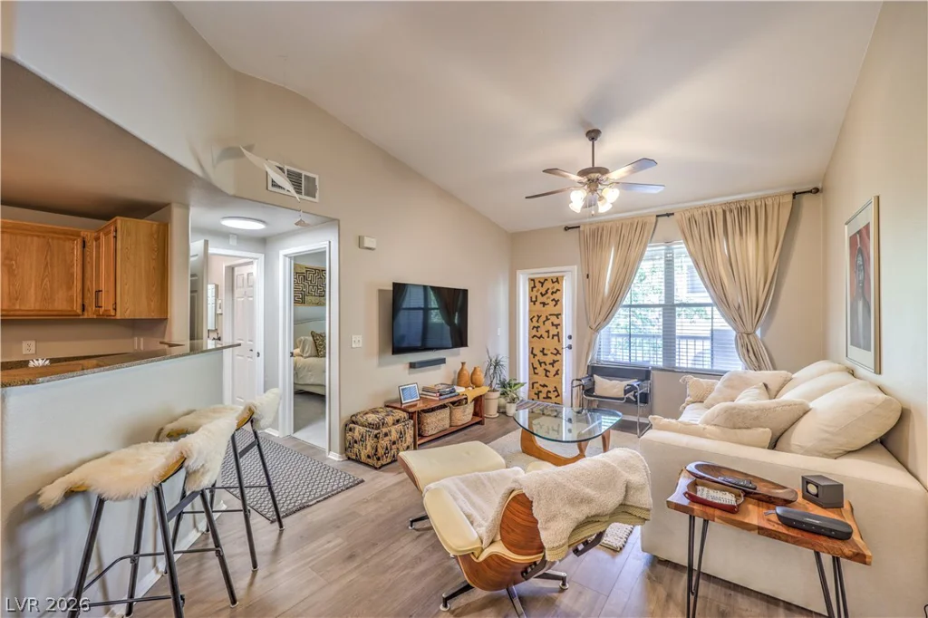 10001 Peace, Las Vegas, NV 89147
