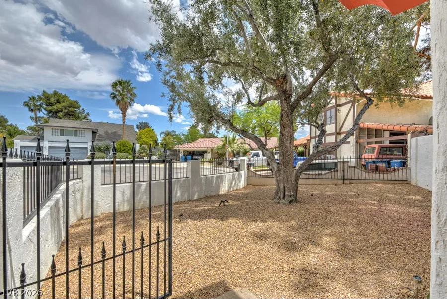 4371 Flandes, Las Vegas, NV 89121