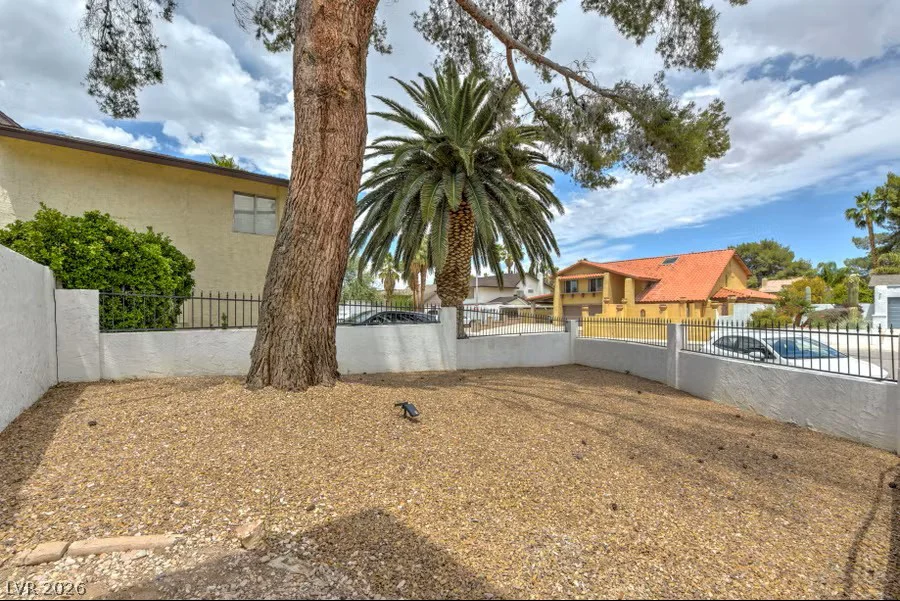 4371 Flandes, Las Vegas, NV 89121