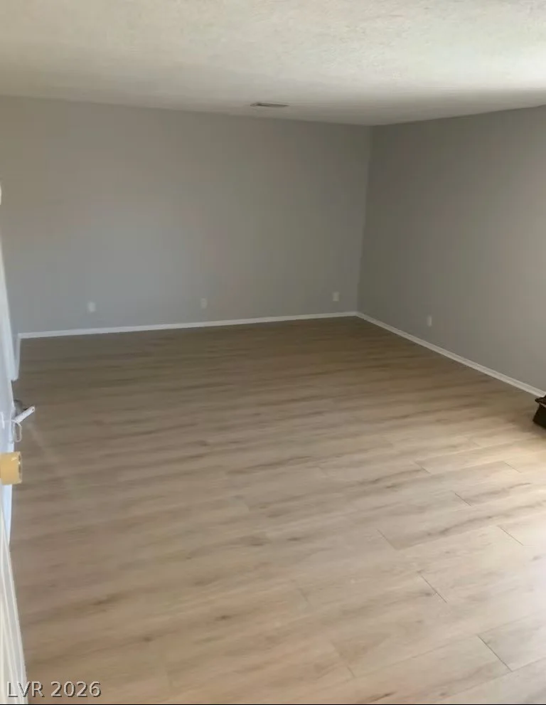 4371 Flandes, Las Vegas, NV 89121