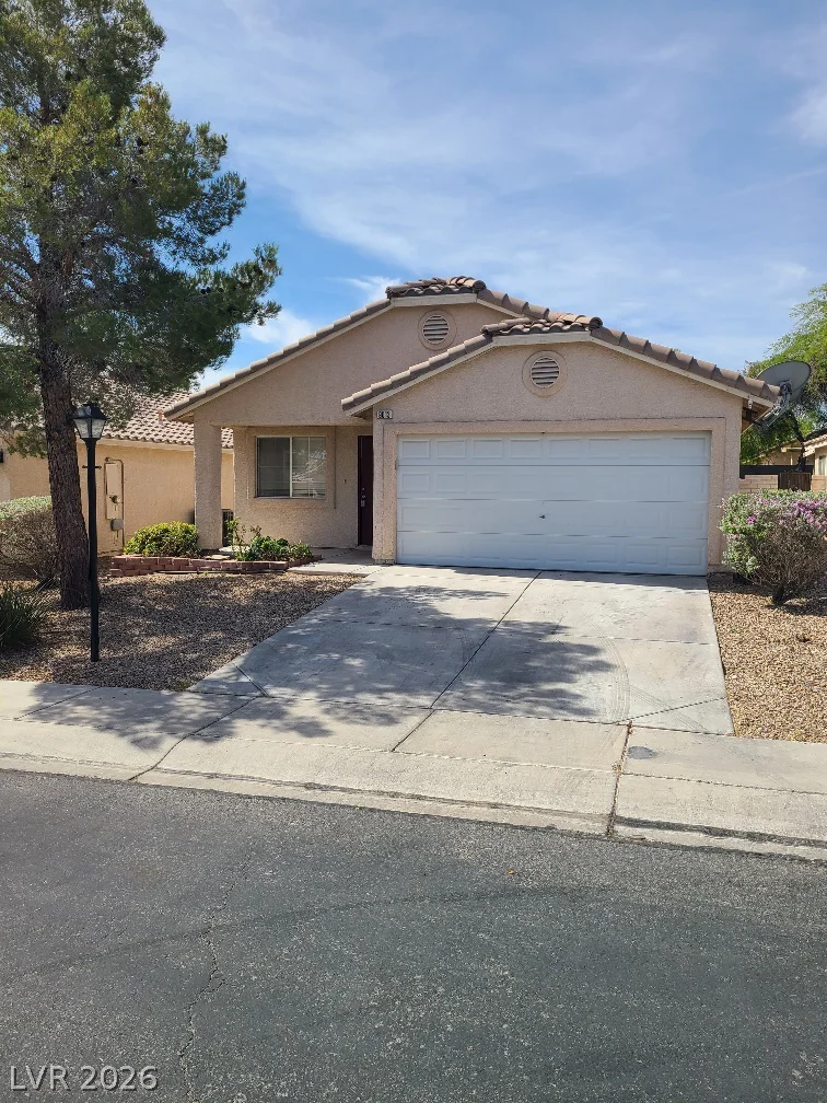 9013 Crooked Shell, Las Vegas, NV 89143