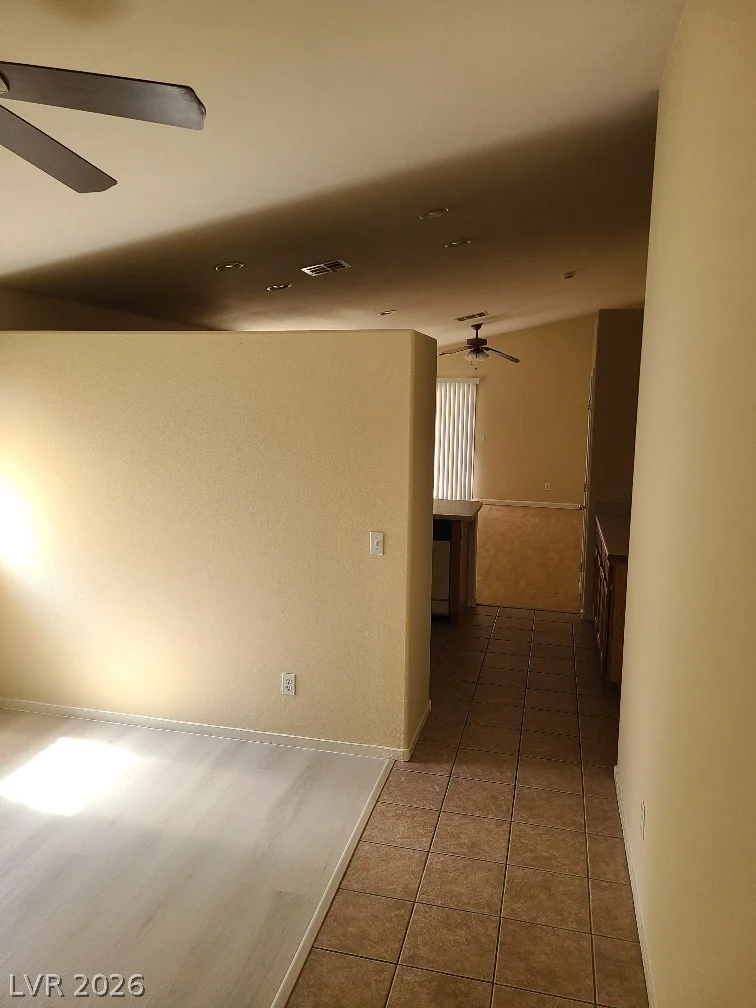 9013 Crooked Shell, Las Vegas, NV 89143