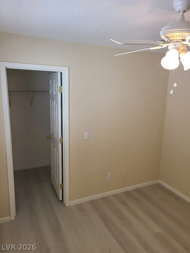 9013 Crooked Shell, Las Vegas, NV 89143