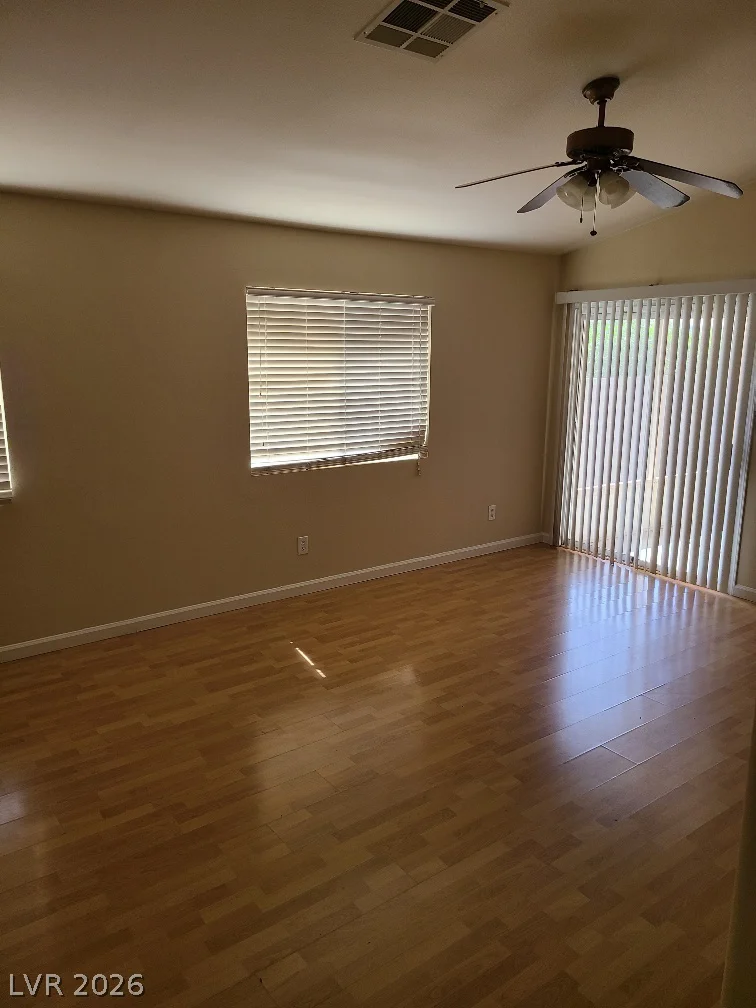 9013 Crooked Shell, Las Vegas, NV 89143