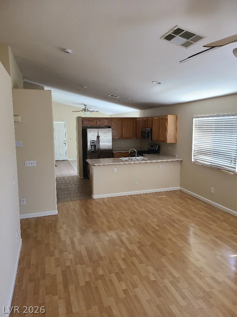 9013 Crooked Shell, Las Vegas, NV 89143