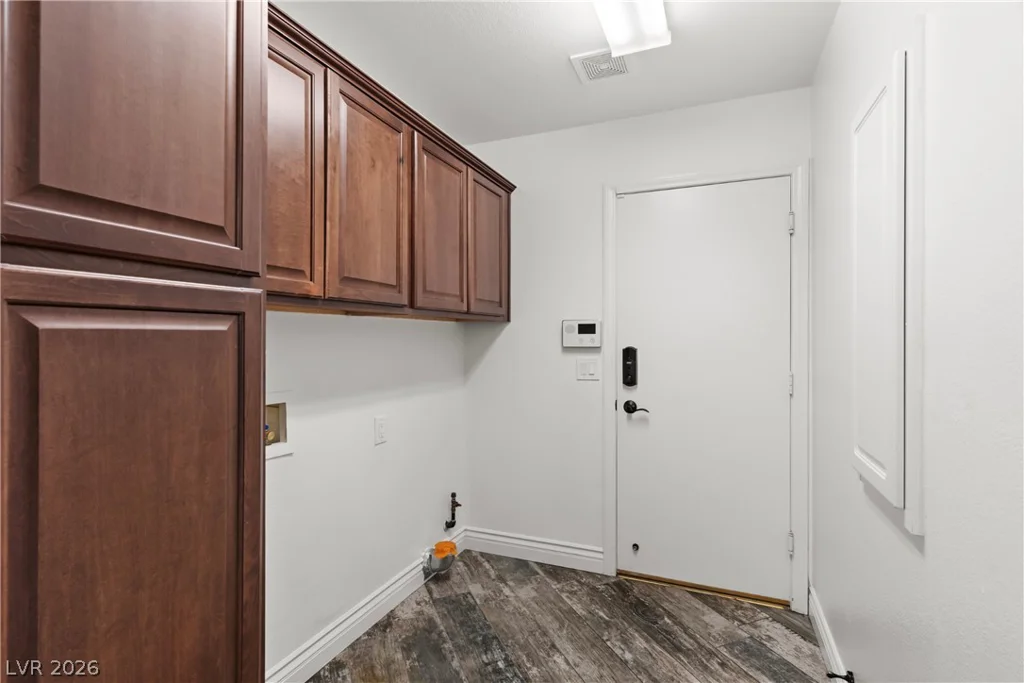 9782 Lookout Canyon, Las Vegas, NV 89183