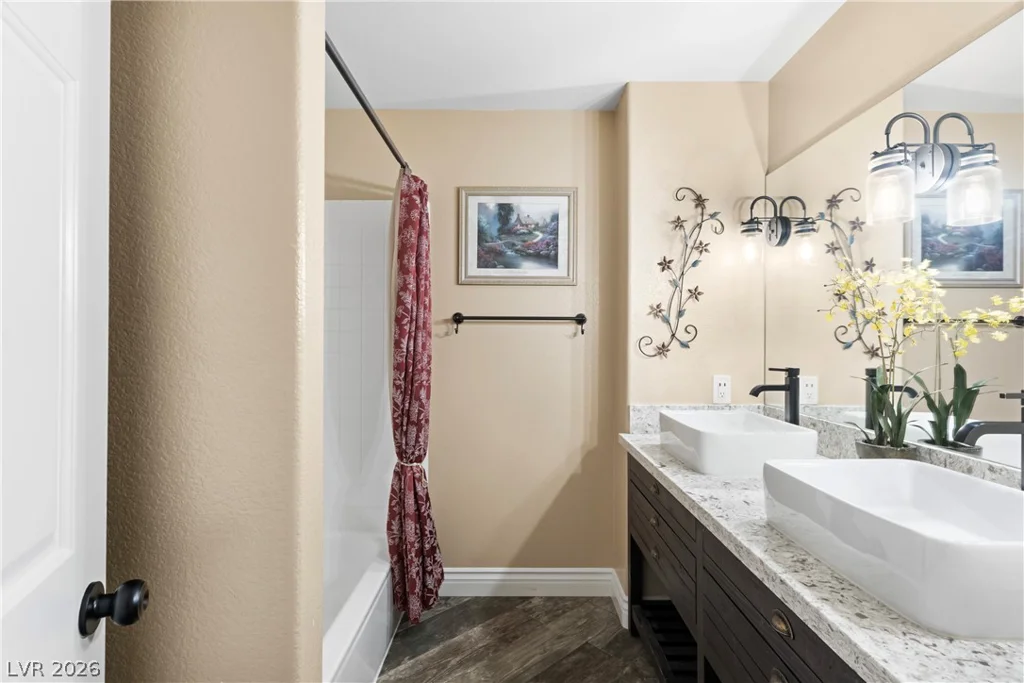 9782 Lookout Canyon, Las Vegas, NV 89183
