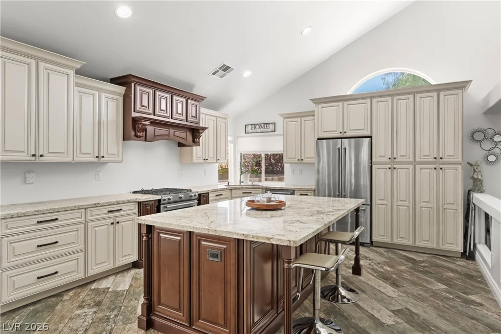 9782 Lookout Canyon, Las Vegas, NV 89183