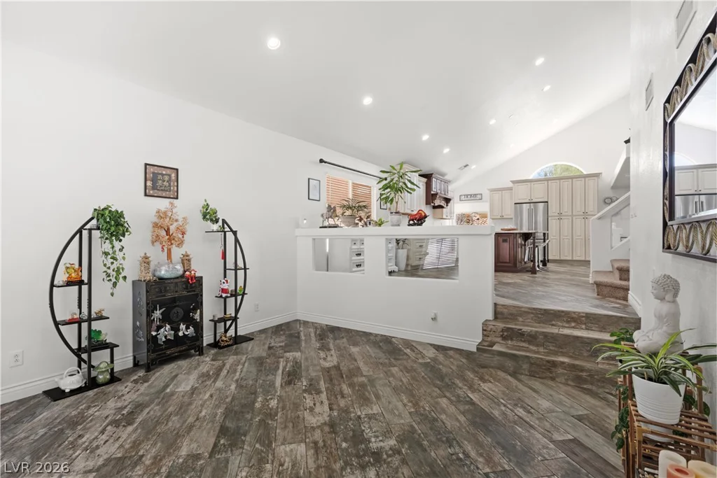 9782 Lookout Canyon, Las Vegas, NV 89183