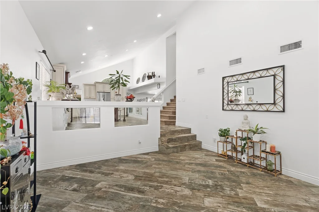 9782 Lookout Canyon, Las Vegas, NV 89183