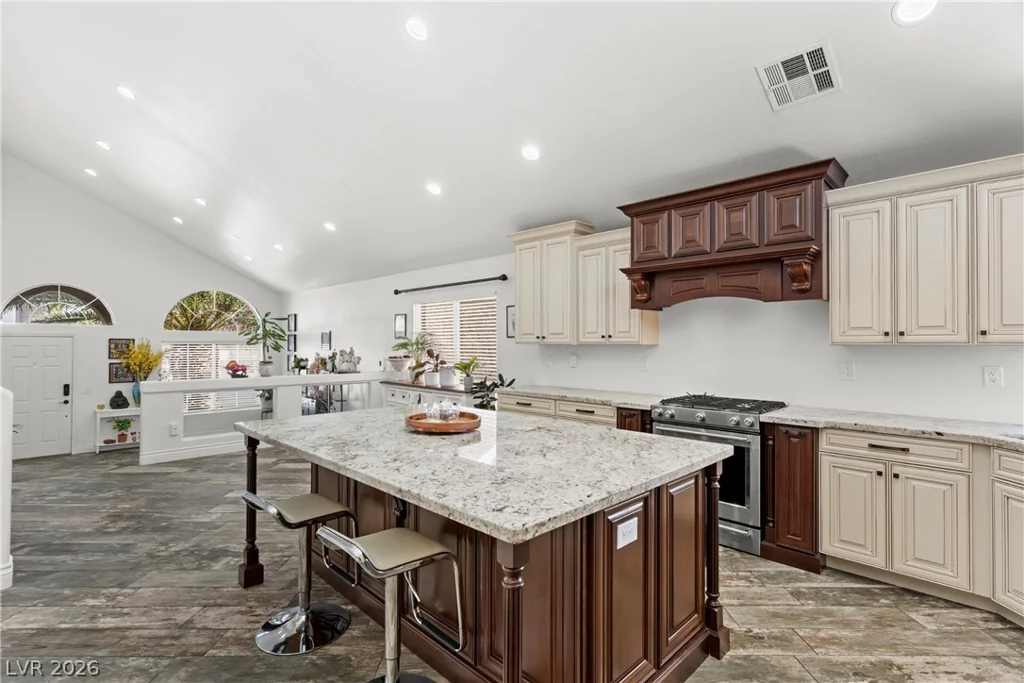9782 Lookout Canyon, Las Vegas, NV 89183