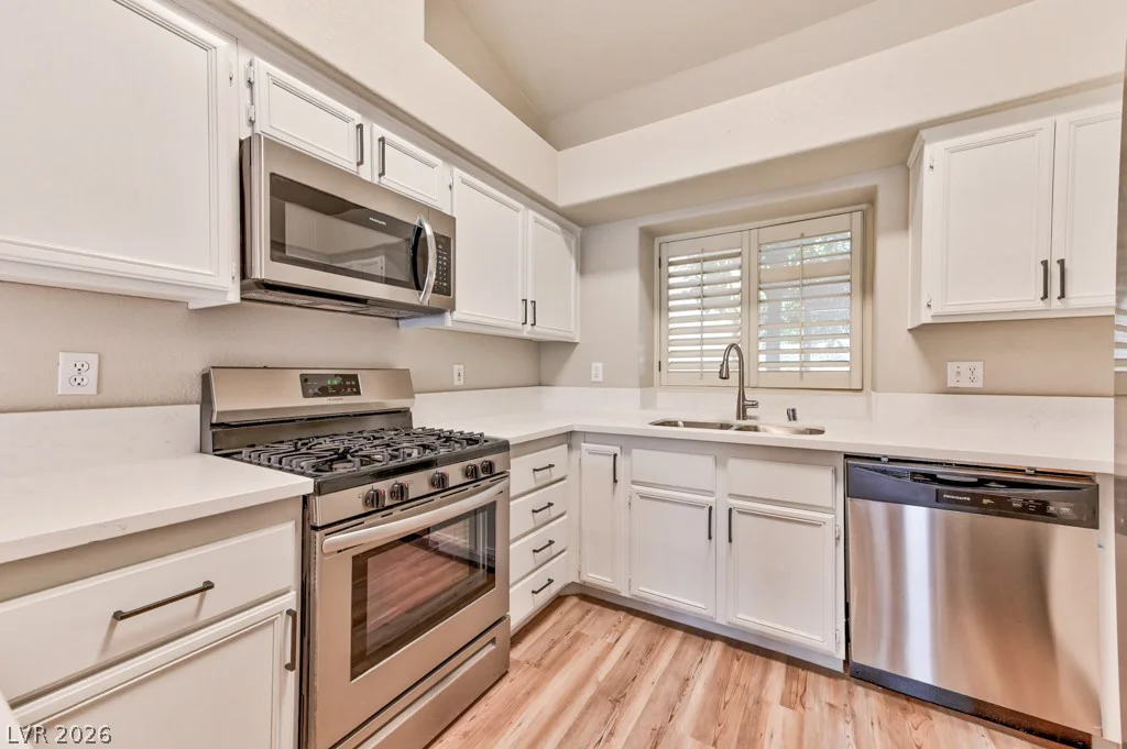 9321 Mount Bret, Las Vegas, NV 89129