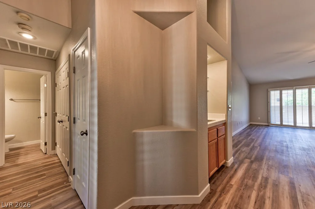 9321 Mount Bret, Las Vegas, NV 89129