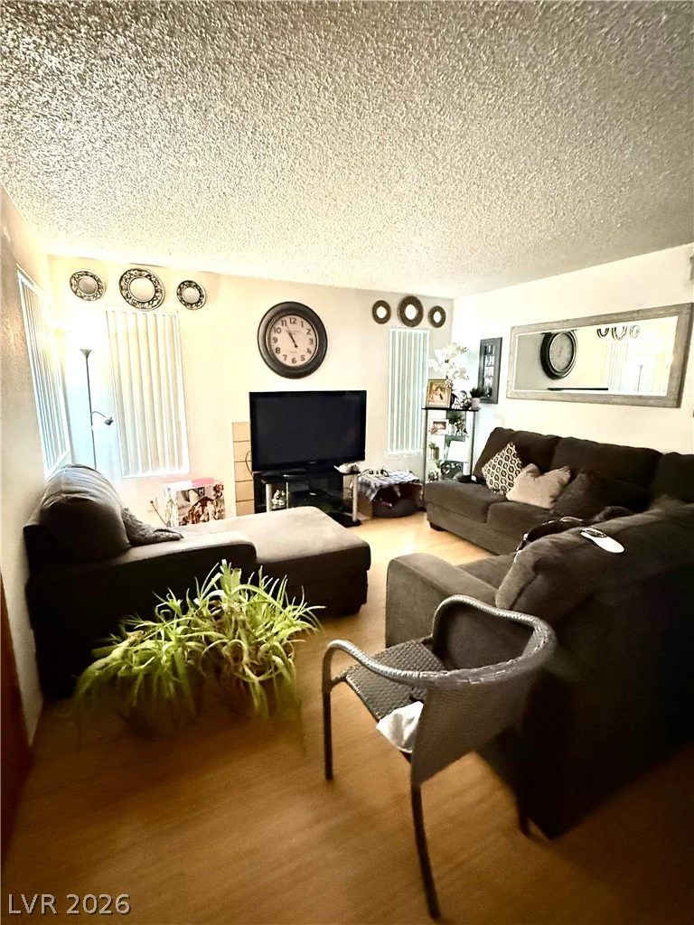 1830 Dwarf Star, Las Vegas, NV 89115