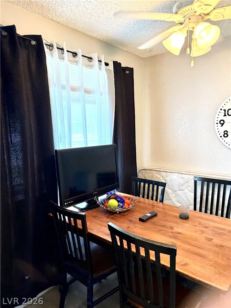 1830 Dwarf Star, Las Vegas, NV 89115