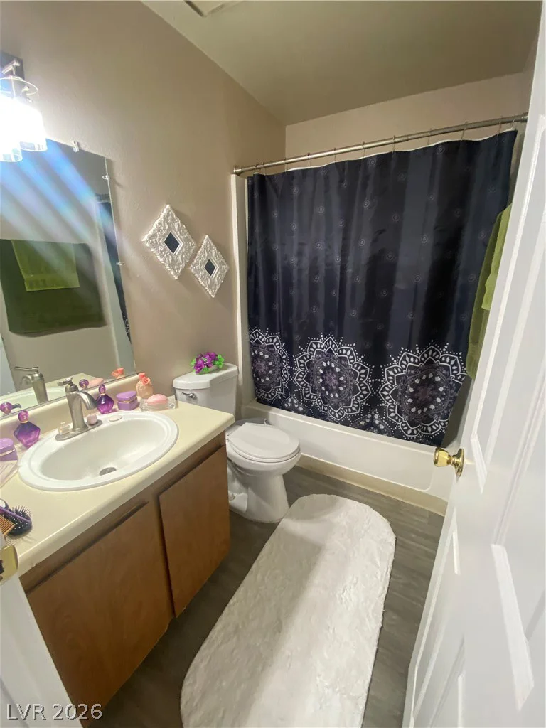 1830 Dwarf Star, Las Vegas, NV 89115