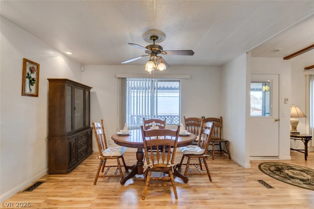 3338 Ewa Beach, Las Vegas, NV 89122