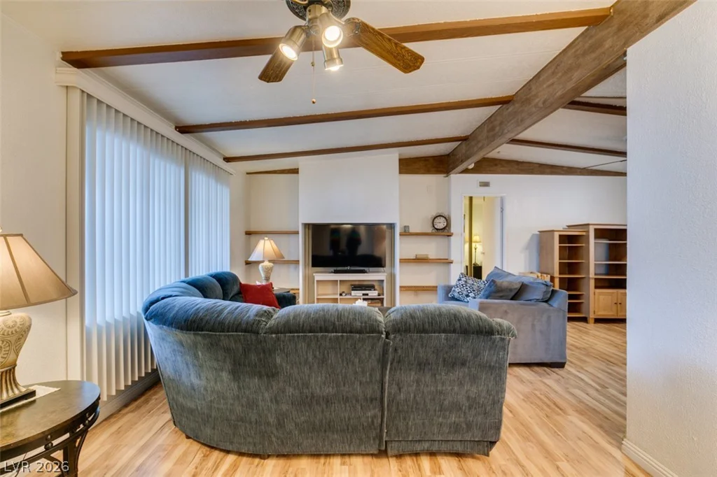 3338 Ewa Beach, Las Vegas, NV 89122
