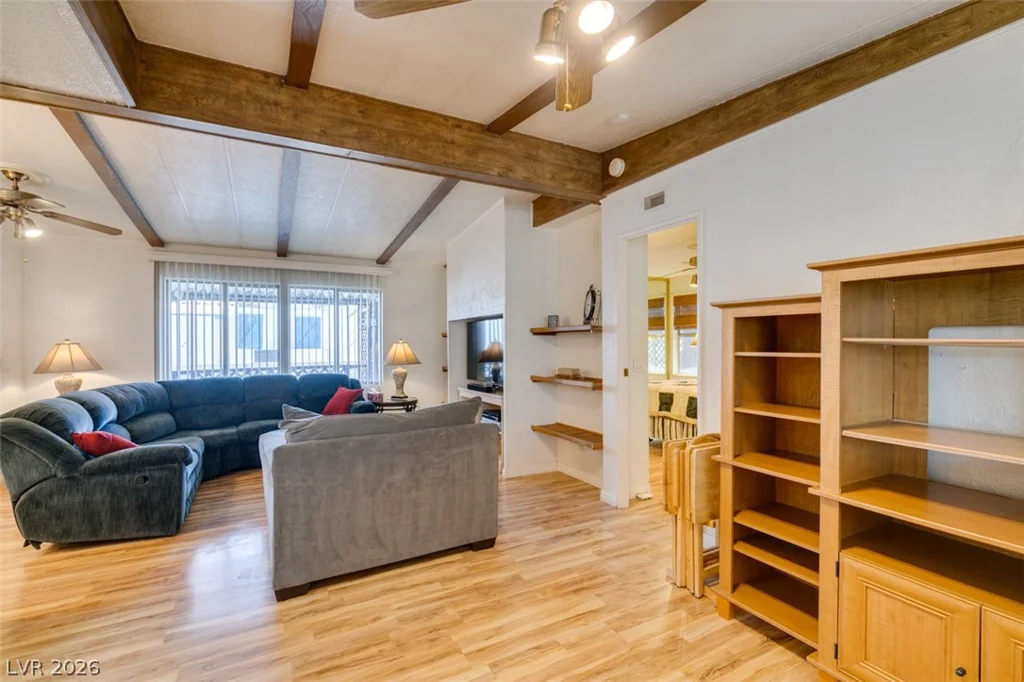 3338 Ewa Beach, Las Vegas, NV 89122