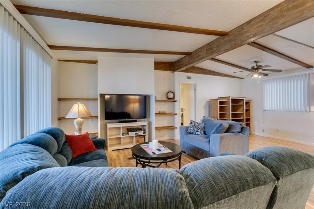 3338 Ewa Beach, Las Vegas, NV 89122